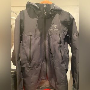 Arcteryx Theta AR - Men’s Small